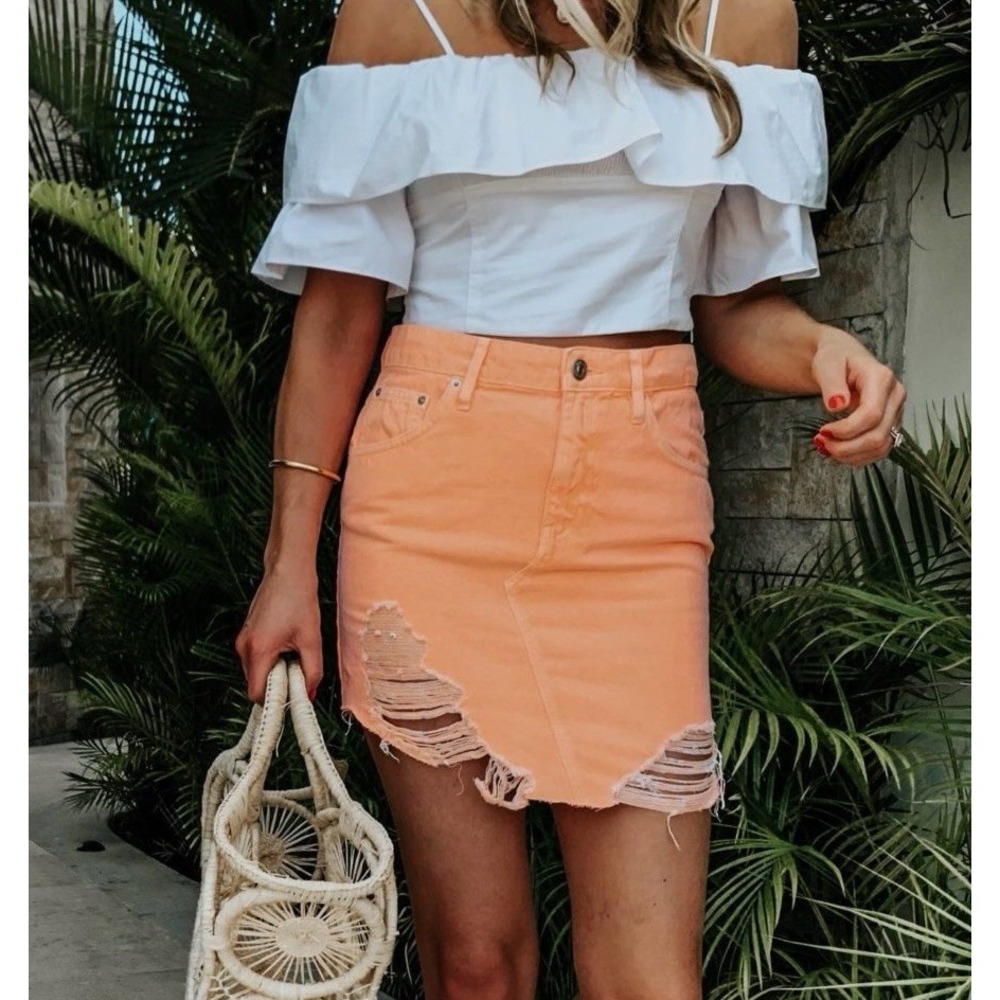 NWT - Zara Distressed Asymmetrical Denim Short Skirt Womens XS Neon Orange - Picture 1 of 7